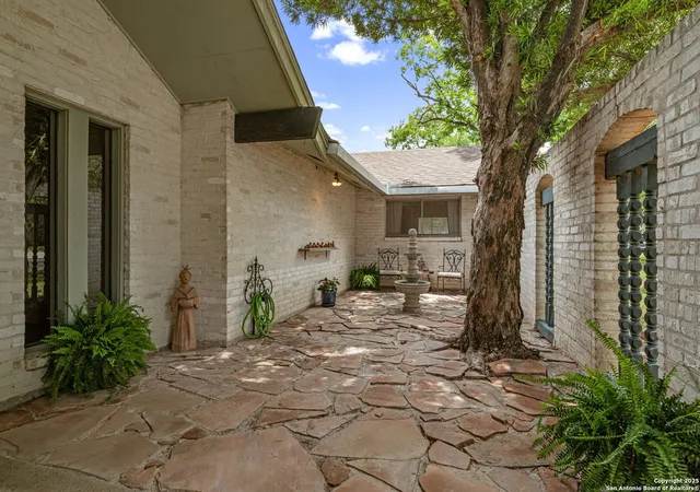3rd image of 11 El Norte Circle, Uvalde, TX 78801 | MLS# 1873160
