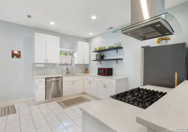 Photo 4 of Single family home for sale at 1419 Schley, San Antonio, TX 78210 | MLS# 1873179 | Listing updated on 2025-06-16