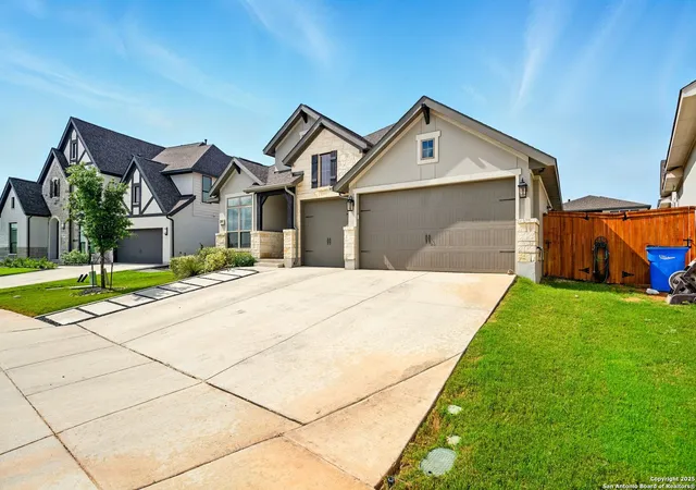 2nd image of 1911 Peres, New Braunfels, TX 78132 | MLS# 1873235