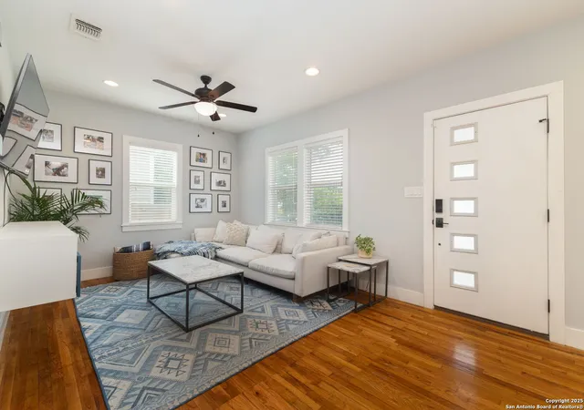 Photo 4 of Sale Pending at 203 Rehmann, San Antonio, TX 78204 | MLS# 1873258 | Listing updated on 2025-11-17