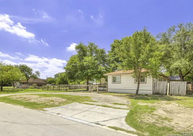 2nd image of 8216 Alton Blvd, Selma, TX 78154 | MLS# 1873277