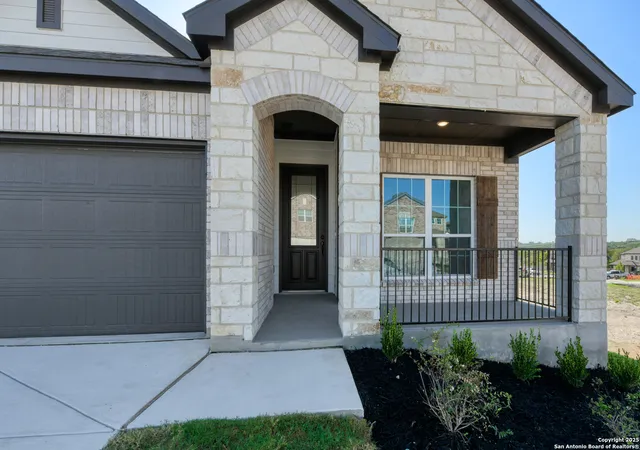 5th image of 1414 Lockett Falls, San Antonio, TX 78245 | MLS# 1873322