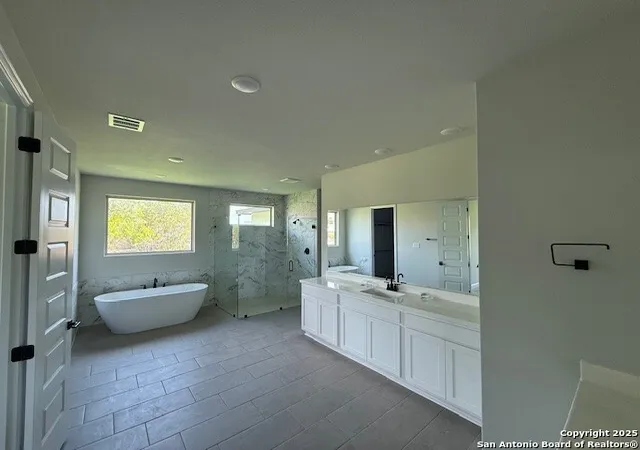 5th image of 250 Matthew Path, Castroville, TX 78009 | MLS# 1873328