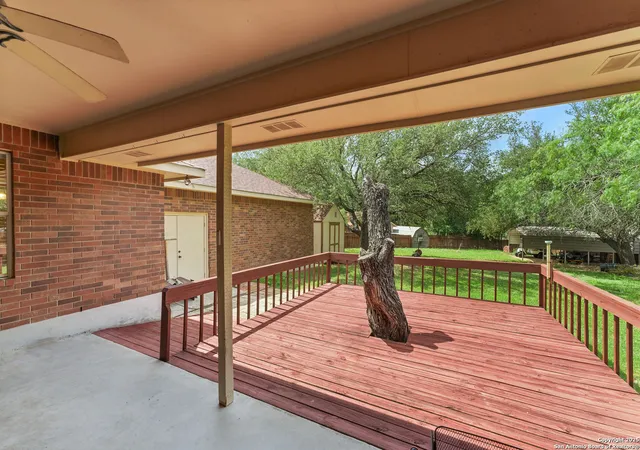 Photo 3 of Sale Pending at 1233 Oakcrest, Pleasanton, TX 78064 | MLS# 1873421 | Listing updated on 2025-10-20