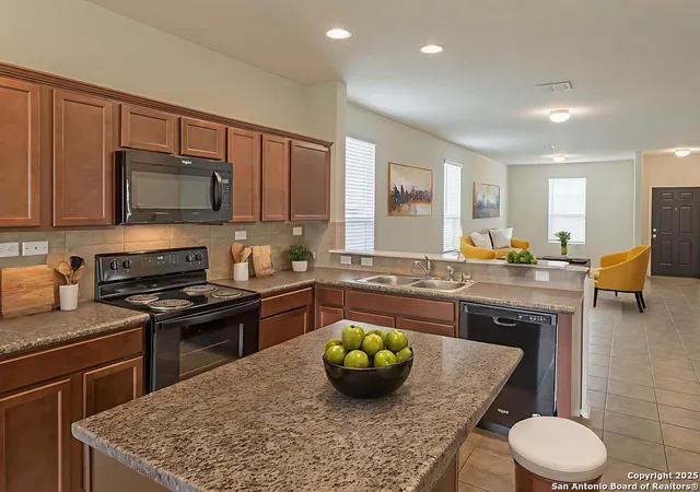 Photo 4 of Single family home for sale at 468 Salz Way, San Antonio, TX 78260 | MLS# 1873458 | Listing updated on 2025-09-15