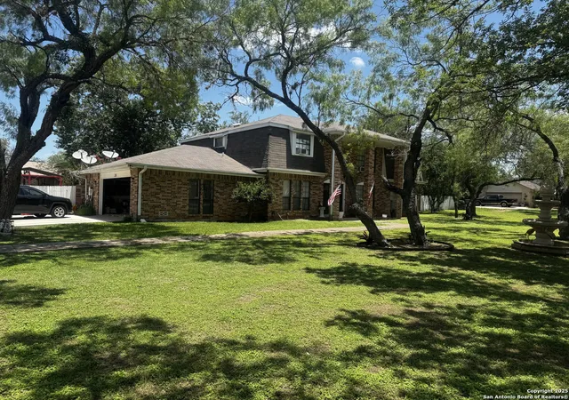 Photo 1 of Single family home for sale at 6847 Pembroke Rd, San Antonio, TX 78240 | MLS# 1873467 | Listing updated on 2025-11-10