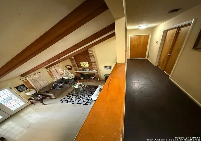 Photo 3 of Single family home for sale at 6847 Pembroke Rd, San Antonio, TX 78240 | MLS# 1873467 | Listing updated on 2025-11-10
