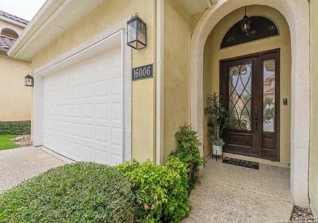 Photo 3 of Sale Pending at 16006 N Huebner Blf, San Antonio, TX 78248 | MLS# 1873532 | Listing updated on 2026-02-18