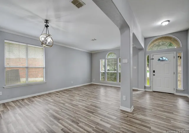 3rd image of 1947 Walter Raleigh, Windcrest, TX 78239 | MLS# 1873587