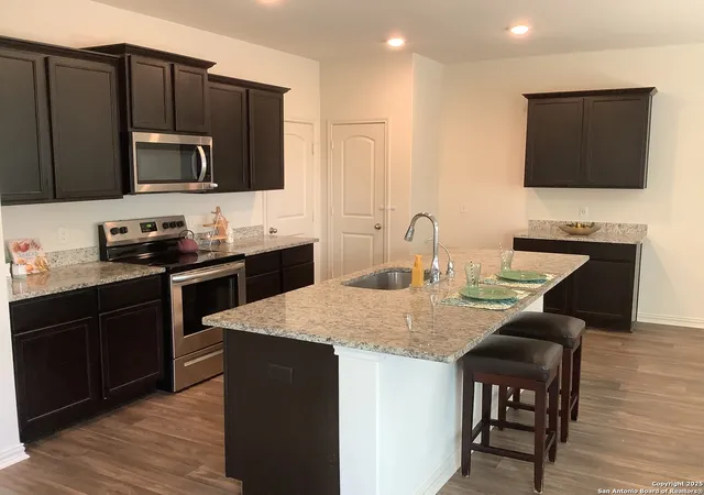 Photo 3 of Sale Pending at 7502 Anchor Canyon, San Antonio, TX 78252 | MLS# 1873638 | Listing updated on 2025-12-17