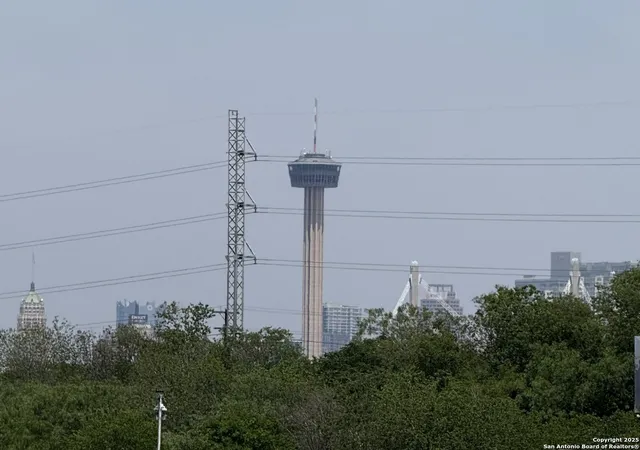3rd image of 603 E Drexel Ave, San Antonio, TX 78210 | MLS# 1873677