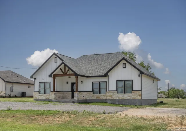 Homes for sale in Atascosa, TX | 12946 Prosperidad Ln, Atascosa, TX 78002 | MLS# 1873678