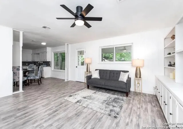 Photo 4 of Single family home for sale at 902 Concord Dr, Temple, TX 76504 | MLS# 1873704 | Listing updated on 2025-10-10