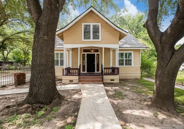 Photo 3 of Single family home for sale at 246 Felisa Street, San Antonio, TX 78210 | MLS# 1873716 | Listing updated on 2026-08-07