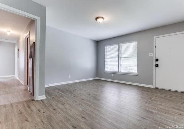 Photo 3 of Single family home for sale at 327 Blaze, San Antonio, TX 78218 | MLS# 1873721 | Listing updated on 2025-10-07