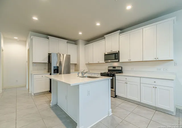 4th image of 124 Mary Max Circle, San Marcos, TX 78666 | MLS# 1873724