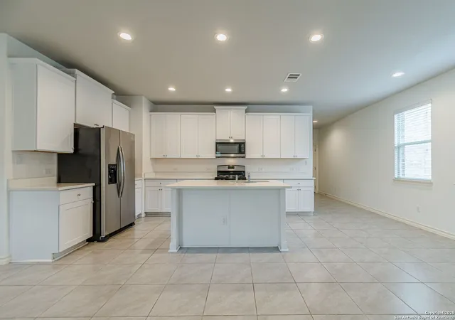 5th image of 124 Mary Max Circle, San Marcos, TX 78666 | MLS# 1873724