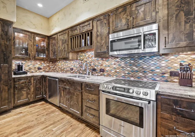 Photo 1 of Condo for sale at 1022 Navarro St #404, San Antonio, TX 78205 | MLS# 1873858 | Listing updated on 2025-09-20