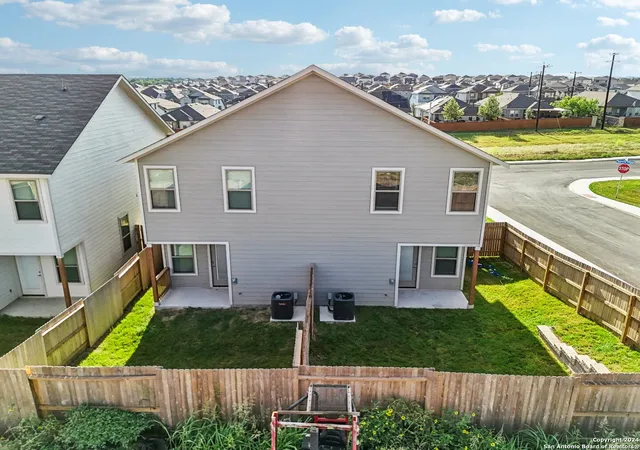 Photo 3 of Sale Pending at 10219 Tulipwood Run, San Antonio, TX 78252 | MLS# 1873867 | Listing updated on 2026-02-03