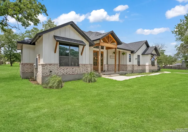 2nd image of 156 Cibolo Ridge, La Vernia, TX 78121 | MLS# 1873939