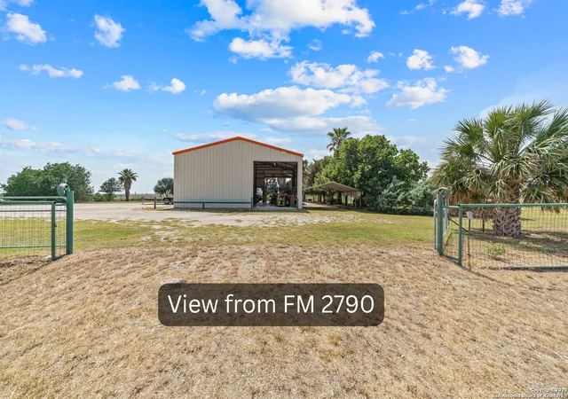40th image of 1791 Cr 5714, Natalia, TX 78059 | MLS# 1873979