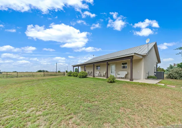4th image of 1791 Cr 5714, Natalia, TX 78059 | MLS# 1873979