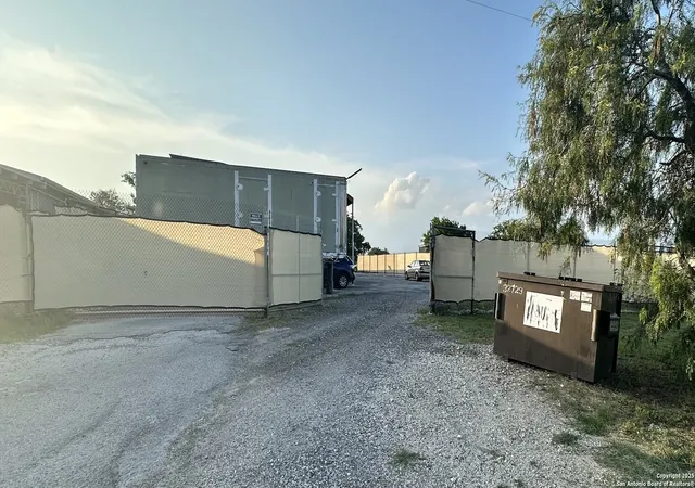 43rd image of 162 Sassman, Marion, TX 78124 | MLS# 1873994