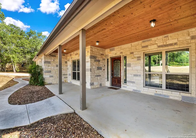 Photo 2 of Sale Pending at 152 Legacy View, La Vernia, TX 78121 | MLS# 1874096 | Listing updated on 2026-02-02