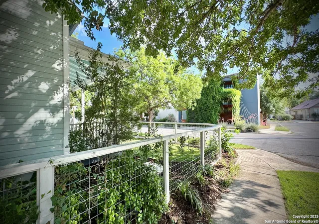 4th image of 301 Barrera, San Antonio, TX 78210 | MLS# 1874144
