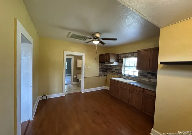 Photo 4 of Single family home for sale at 955 Steves, San Antonio, TX 78210 | MLS# 1874208 | Listing updated on 2026-01-14