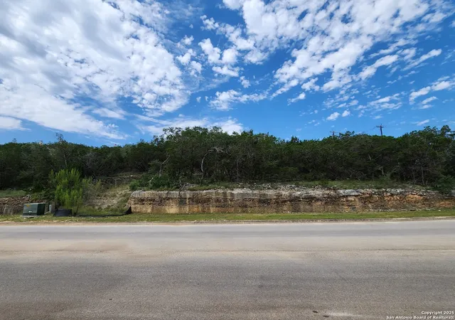 2nd image of 502 Winding Ravine, San Antonio, TX 78258 | MLS# 1874213
