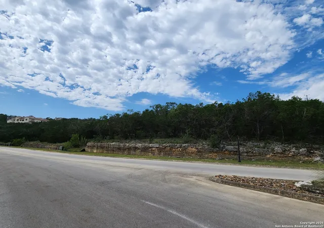 5th image of 502 Winding Ravine, San Antonio, TX 78258 | MLS# 1874213
