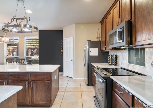 Photo 2 of Single family home for sale at 8507 Sarasota Woods, San Antonio, TX 78250 | MLS# 1874276 | Listing updated on 2025-06-21