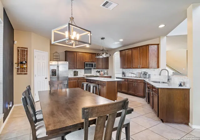 Photo 3 of Single family home for sale at 8507 Sarasota Woods, San Antonio, TX 78250 | MLS# 1874276 | Listing updated on 2025-06-21