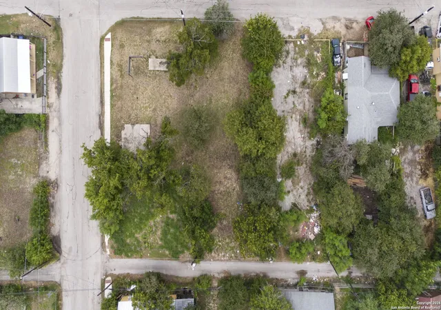 2nd image of 216 N Richter St, San Antonio, TX 78207 | MLS# 1874308