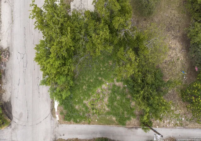 3rd image of 216 N Richter St, San Antonio, TX 78207 | MLS# 1874308