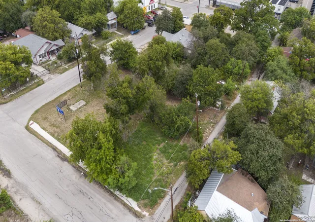 5th image of 216 N Richter St, San Antonio, TX 78207 | MLS# 1874308