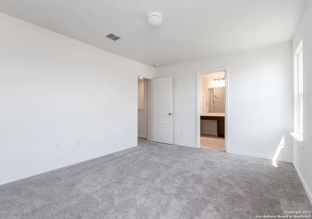 Photo 3 of Sale Pending at 4526 Gato Calico Dr, San Antonio, TX 78222 | MLS# 1874425 | Listing updated on 2025-10-22