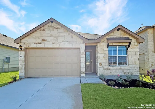 Photo 1 of Sale Pending at 154 Squacco Heron, San Antonio, TX 78225 | MLS# 1874588 | Listing updated on 2025-11-17