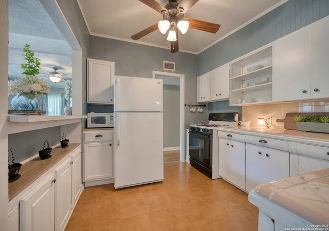 Homes for sale in San Antonio, TX | 106 Bella Vista, San Antonio, TX 78228 | MLS# 1874629