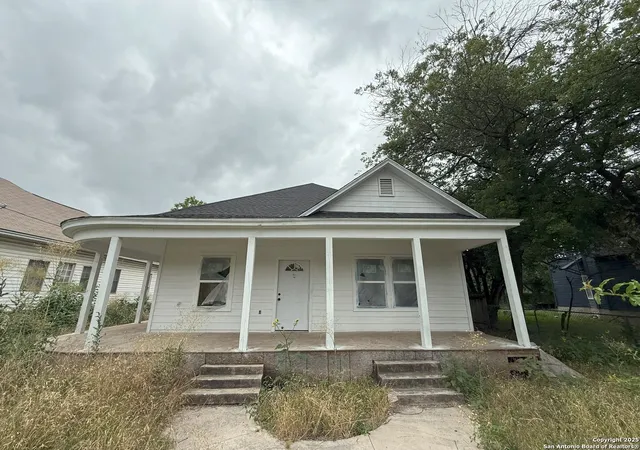 Photo 2 of Single family home for sale at 418 Mckinley, San Antonio, TX 78210 | MLS# 1874673 | Listing updated on 2025-11-20