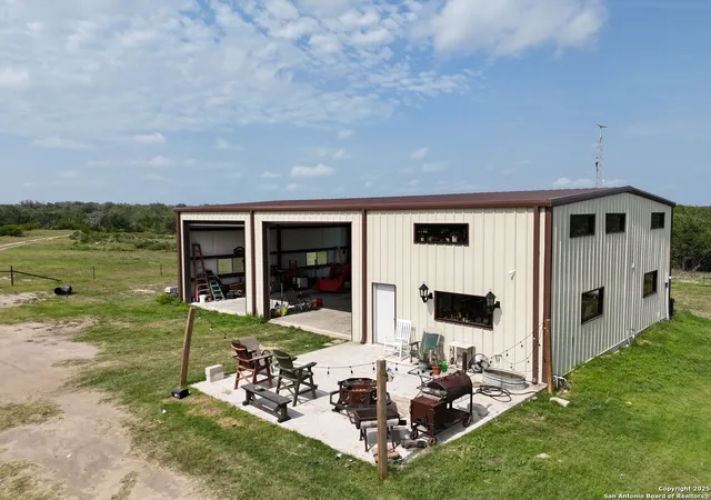 5th image of 4552 Mineral Cemetary Rd, Beeville, TX 78102 | MLS# 1874709