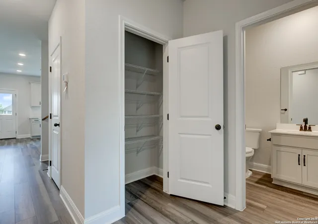 5th image of 12811 Hill Plains Dr, Schertz, TX 78108 | MLS# 1874733