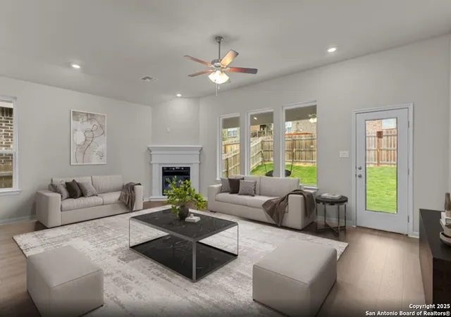 Photo 2 of Single family home for sale at 2725 Rio Primero Road, Seguin, TX 78155 | MLS# 1874810 | Listing updated on 2025-08-26