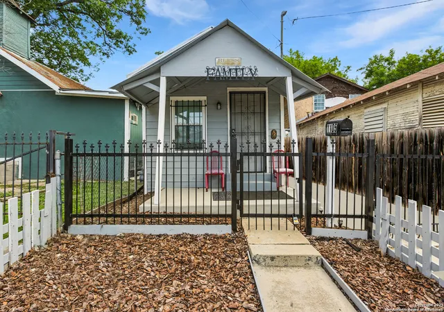 Photo 1 of Single family home for sale at 1105 Delgado St, San Antonio, TX 78207 | MLS# 1874844 | Listing updated on 2025-12-18