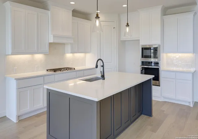 2nd image of 339 Haby Hill, San Antonio, TX 78212 | MLS# 1874904