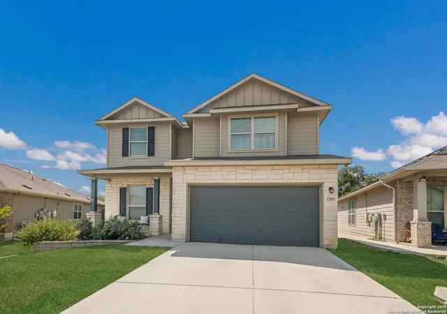 Photo 3 of Sale Pending at 7203 Geranium Path, San Antonio, TX 78218 | MLS# 1874941 | Listing updated on 2026-01-12