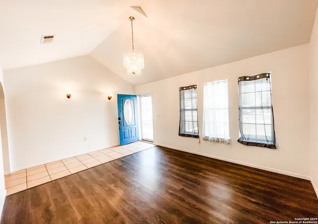 Photo 2 of Single family home for sale at 212 S High, Uvalde, TX 78801 | MLS# 1874954 | Listing updated on 2025-06-22