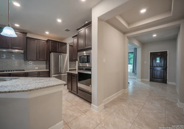 Photo 4 of Single family home for sale at 23126 Lexington Park, San Antonio, TX 78259 | MLS# 1875015 | Listing updated on 2025-10-25