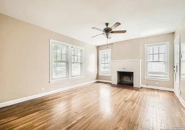 Photo 4 of Sale Pending at 1118 Bailey, San Antonio, TX 78210 | MLS# 1875070 | Listing updated on 2025-09-29